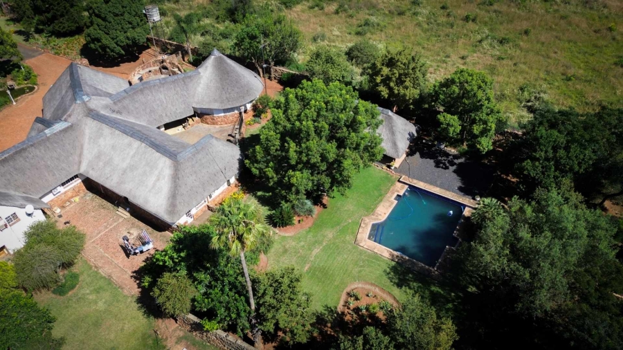 6 Bedroom Property for Sale in Hartbeespoort North West